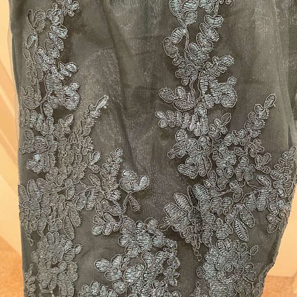 Emerald Green Mini Dress - Picture 4 of 6